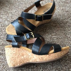 Clarks elements black leather wedges